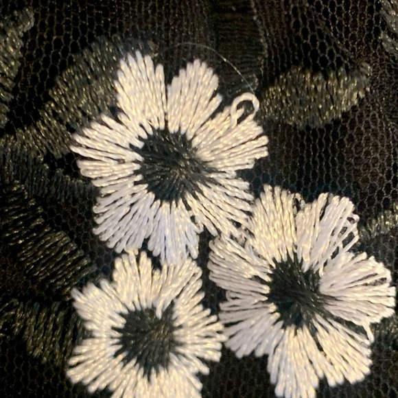 Betsey Johnson, sleeveless, black and white dress - Picture 13 of 16